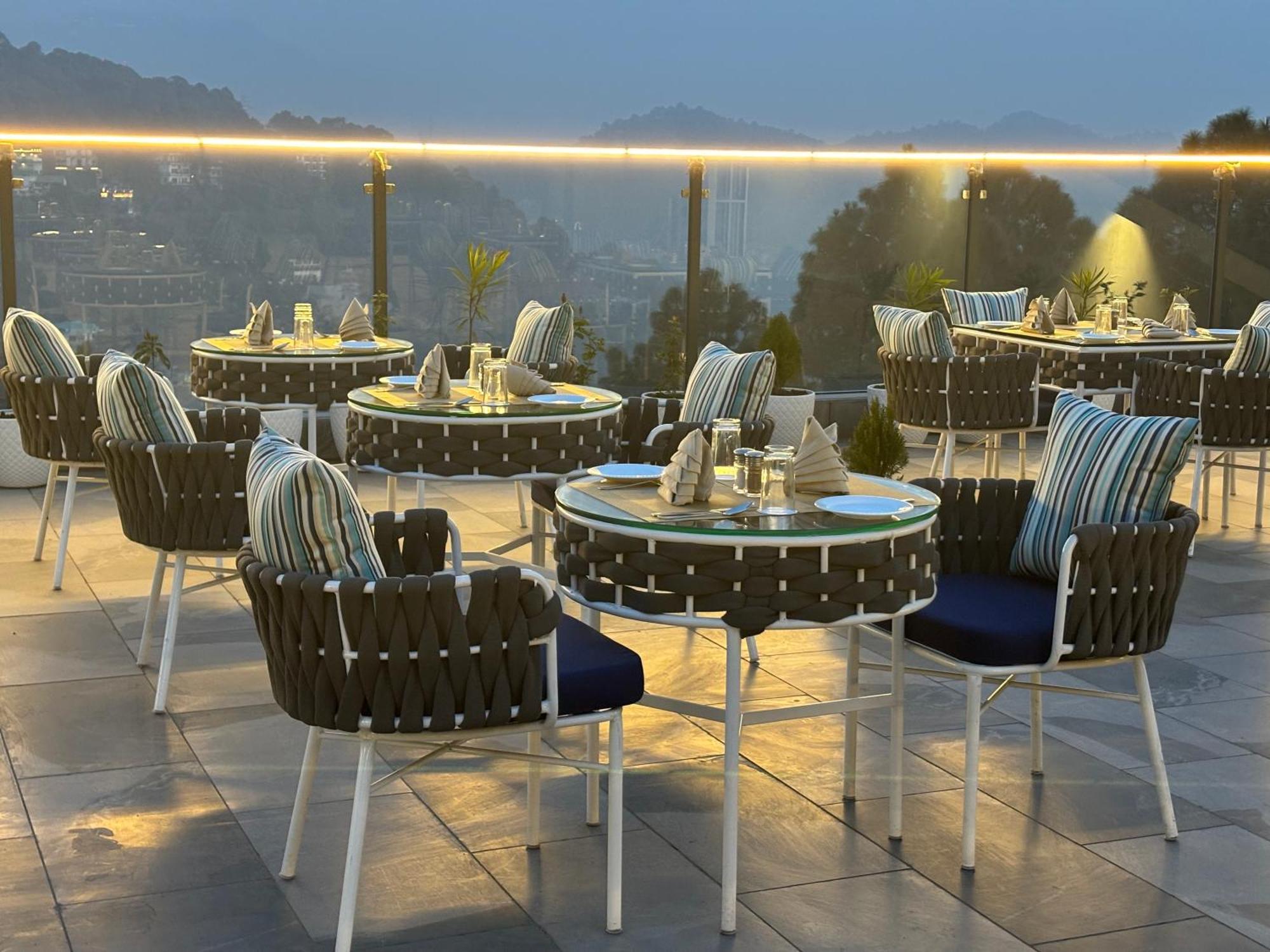 Arnisa Kasauli - A Boutique Hotel מראה חיצוני תמונה